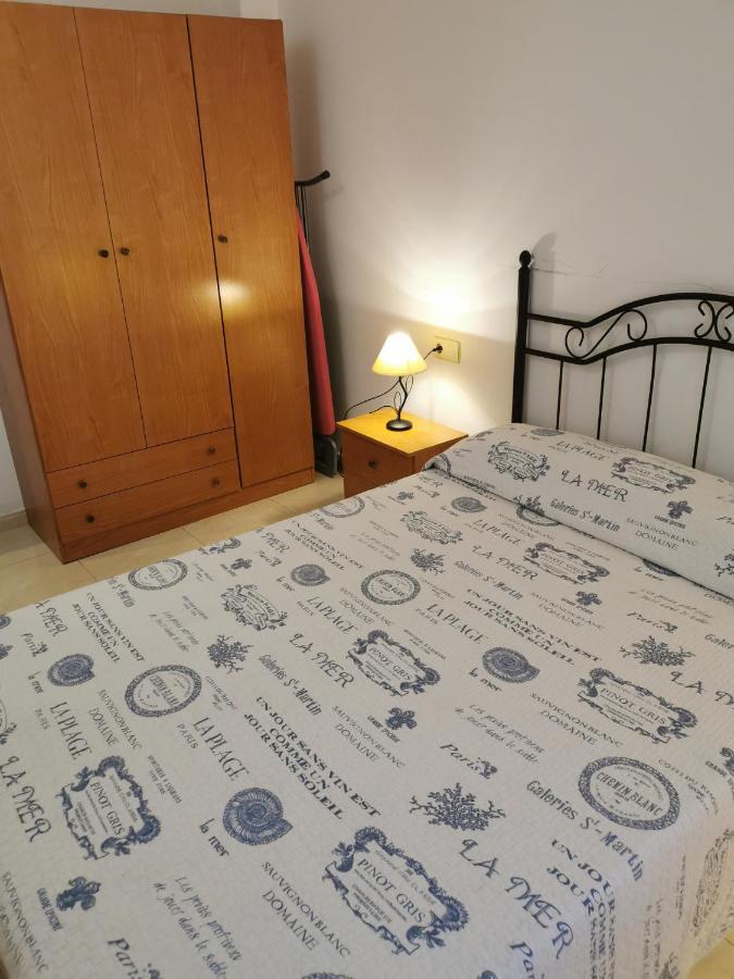 Hostal Residencia Celma Sant Carlos de la Ràpita Exterior foto